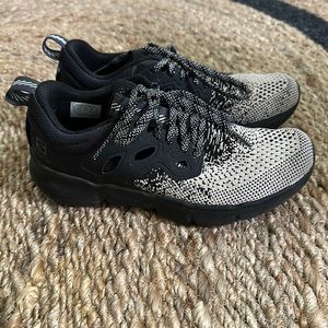 Salomon Women's Predict Soc 2 Running Shoes